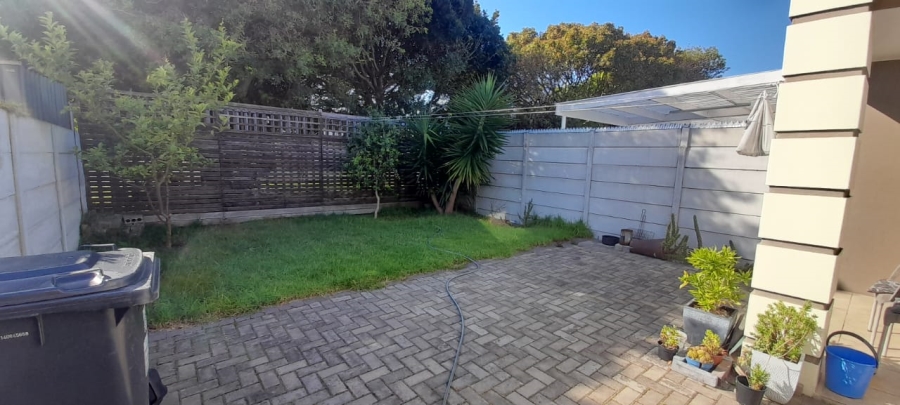 2 Bedroom Property for Sale in Vanguard Western Cape